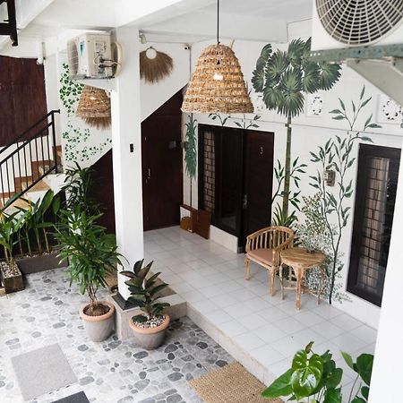 Sunrise Surf Guest House Canggu  Exterior photo